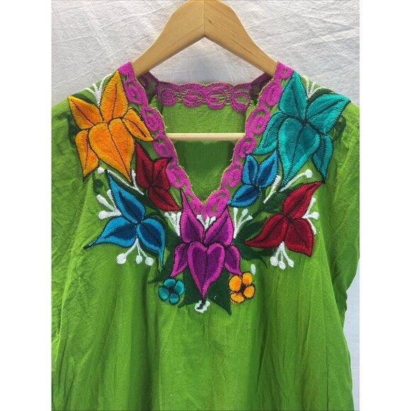 Mexican Blouse Womens Med Green Floral Hand Embroidery Artesian‎ Boho Peasant - Picture 2 of 7